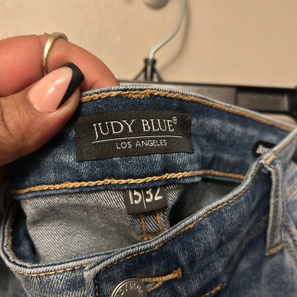 Judy Blue jeans - medium blue distressed “Boyfriend Fit” - Picture 5 of 12